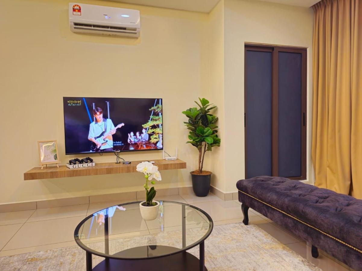 Bali Netflix两张床5星级酒店风适合家庭 *