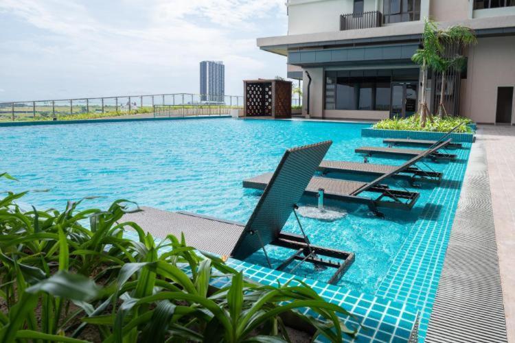Bali Netflix两张床5星级酒店风适合家庭 *